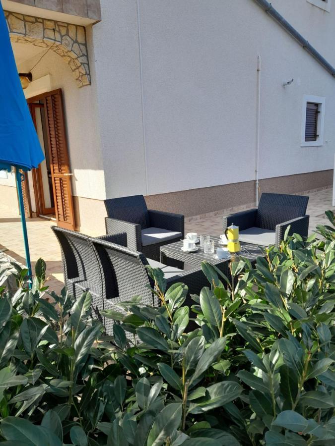 Apartment Dean Климно Экстерьер фото
