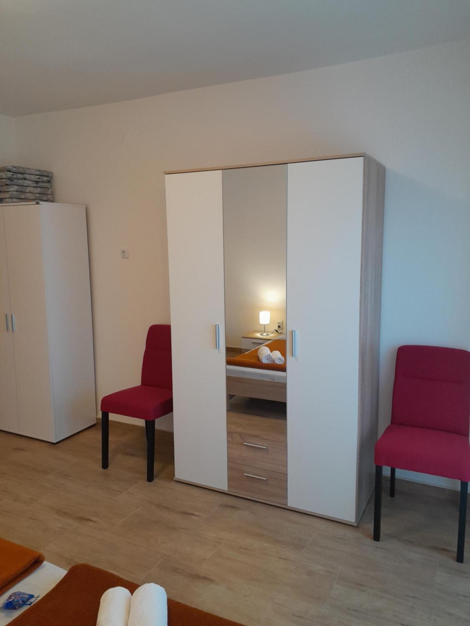Apartment Dean Климно Экстерьер фото